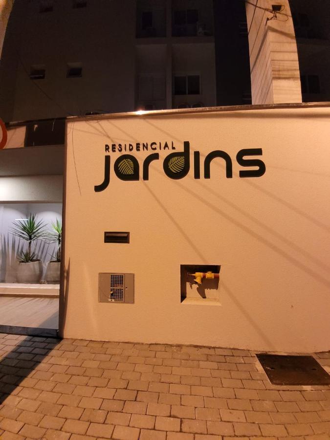 Apartamento Com Piscina No Centro Ubatuba Exterior photo