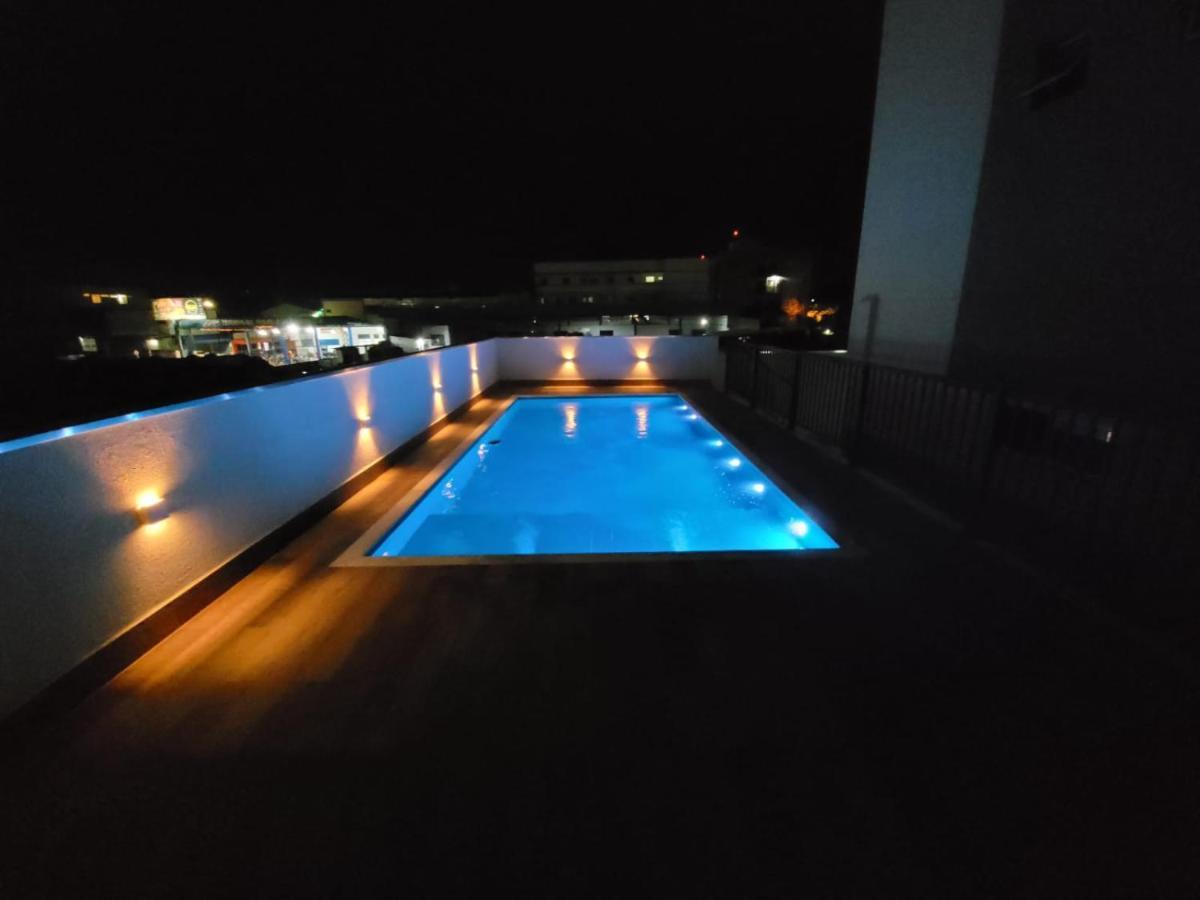 Apartamento Com Piscina No Centro Ubatuba Exterior photo