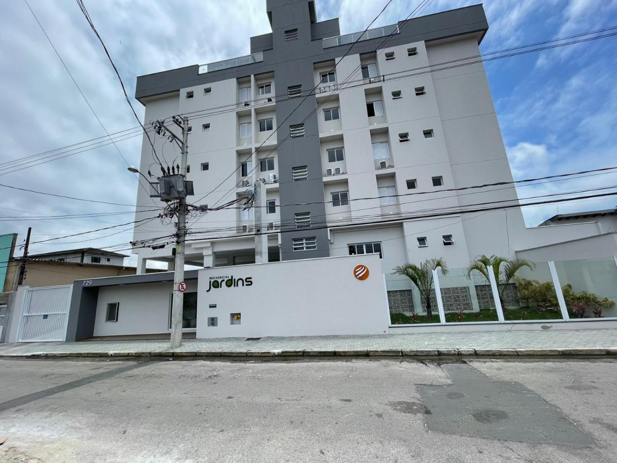 Apartamento Com Piscina No Centro Ubatuba Exterior photo